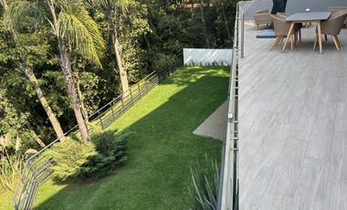Venta de Casa en Fraccionamiento Hacienda de Valle Escondido, Atizapan