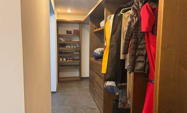 Venta de Casa en Fraccionamiento Hacienda de Valle Escondido, Atizapan