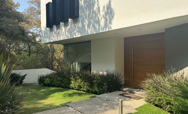 Venta de Casa en Fraccionamiento Hacienda de Valle Escondido, Atizapan