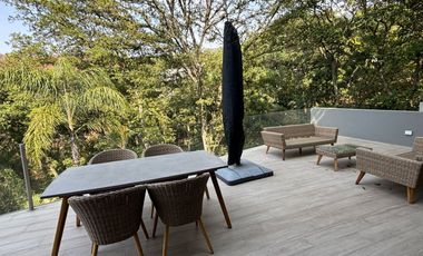 Venta de Casa en Fraccionamiento Hacienda de Valle Escondido, Atizapan