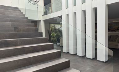 Venta de Casa en Fraccionamiento Hacienda de Valle Escondido, Atizapan