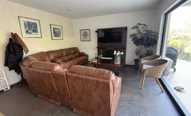 Venta de Casa en Fraccionamiento Hacienda de Valle Escondido, Atizapan