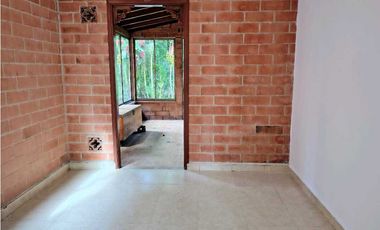 ARRIENDO CASA EN LA ESTRELLA SECTOR SURAMERICA