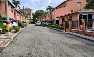 ARRIENDO CASA EN LA ESTRELLA SECTOR SURAMERICA