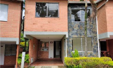 ARRIENDO CASA EN LA ESTRELLA SECTOR SURAMERICA