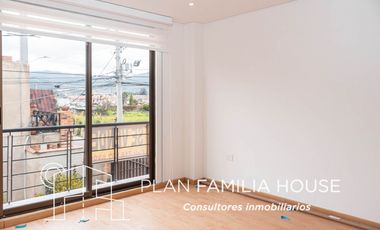 ESPECTACULAR CASA EN VENTA EN CAJICA