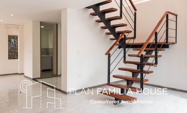 ESPECTACULAR CASA EN VENTA EN CAJICA