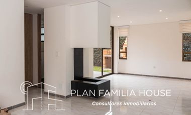 ESPECTACULAR CASA EN VENTA EN CAJICA