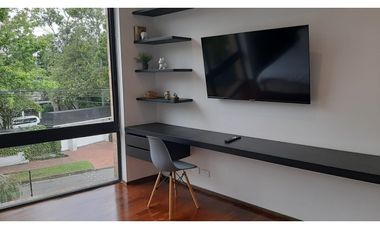 Apartamento dúplex con terrazas para arriendo en Santa Bárbara Alta