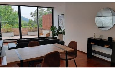 Apartamento dúplex con terrazas para arriendo en Santa Bárbara Alta