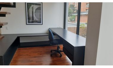 Apartamento dúplex con terrazas para arriendo en Santa Bárbara Alta