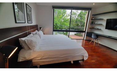 Apartamento dúplex con terrazas para arriendo en Santa Bárbara Alta
