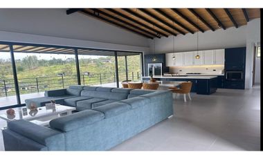 Casa en Arriendo en El Retiro