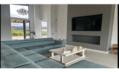 Casa en Arriendo en El Retiro