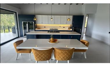 Casa en Arriendo en El Retiro