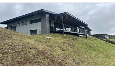 Casa en Arriendo en El Retiro