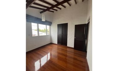 Tremenda Casa Esquinera en Arriendo Palermo, Manizales