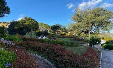 se vende espectacular finca de 24.000 mtrs en Guatavita zona exclusiva