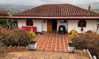 se vende espectacular finca de 24.000 mtrs en Guatavita zona exclusiva