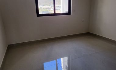 DEPARTAMENTO EN RENTA DE 3 RECAMARAS A 5 MIN DE SAN PEDRO $40,000 MXN