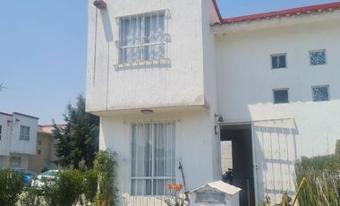 CASA EN RENTA AMUEBLADA VILLAS DEL SAUCE