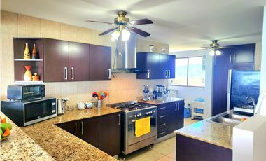 Beach Front 4 Bed Condo - Biltmore