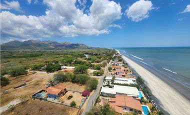 Beach Front 4 Bed Condo - Biltmore