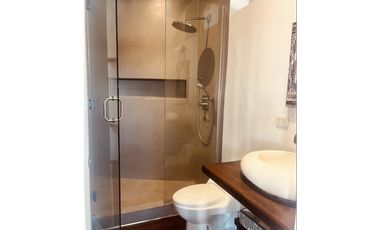 CASCO VIEJO / 90 m2 / 1 HABITACION / 1 BAÑO / BALCON / NO PARKING/CC