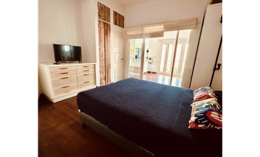 CASCO VIEJO / 90 m2 / 1 HABITACION / 1 BAÑO / BALCON / NO PARKING/CC