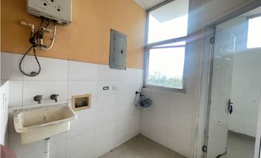 SEA CONFIABLE VENDE APARTAMENTO PH LA TORRACA 3 RECAMARAS