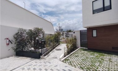 Tumbaco, Casa en Venta, 120m2, 3 Habitaciones