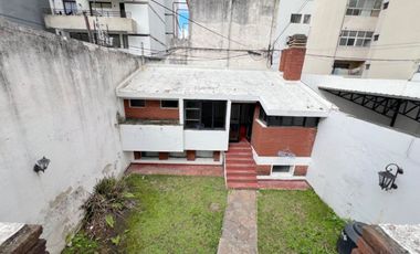 CASA EN ALQUILER CON DESTINO COMERCIAL, LA PLATA.
