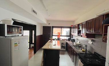 CASA EN ALQUILER CON DESTINO COMERCIAL, LA PLATA.