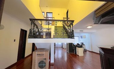 CASA EN ALQUILER CON DESTINO COMERCIAL, LA PLATA.