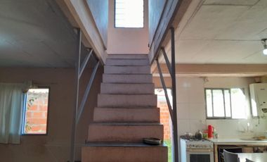 Duplex Venta Villa Catela 2/3 dormitorios y patio