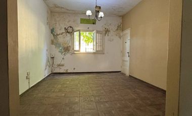 VENTA CASA 6 AMB.- MULTIFAMILIAR + PH INDEPENDIENT