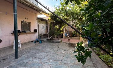 VENTA CASA 6 AMB.- MULTIFAMILIAR + PH INDEPENDIENT