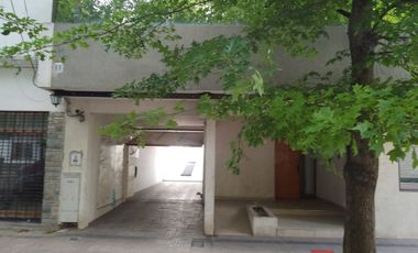 Cochera cubierta en Venta en La Plata