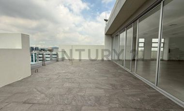 Alquiler de Local Comercial con Rooftop Sector Mall del Sol