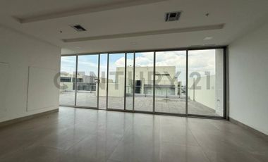 Alquiler de Local Comercial con Rooftop Sector Mall del Sol
