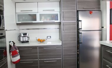 Chalet en alquiler en Castelar Sur