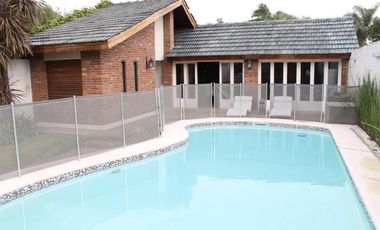Chalet en alquiler en Castelar Sur