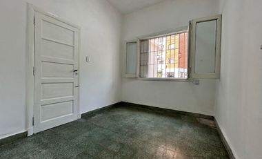 ALQUILER CASA 3 AMBIENTES TEMPERLEY