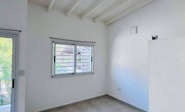Monoambiente en ALQUILER con COCHERA en La Plata
