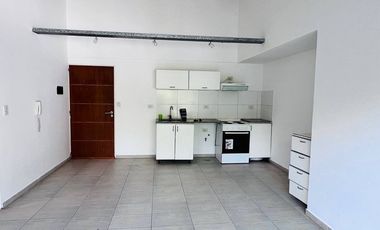 Monoambiente en ALQUILER con COCHERA en La Plata