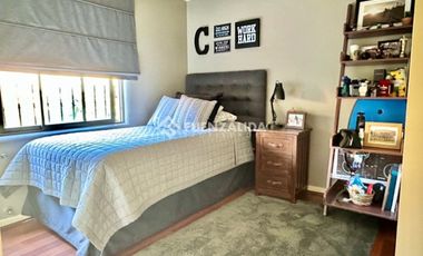 Casa en Venta en Calle Montano 3800