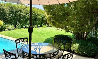 Casa en Venta en Calle Montano 3800