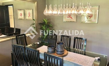 Casa en Venta en Calle Montano 3800