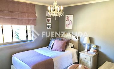 Casa en Venta en Calle Montano 3800