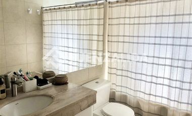 Casa en Venta en Calle Montano 3800